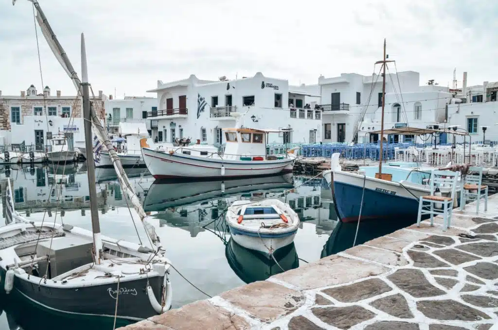 Visiting Naoussa is one of the best things to do in Paros | Ein Besuch in Naoussa darf im Paros Urlaub nicht fehlen