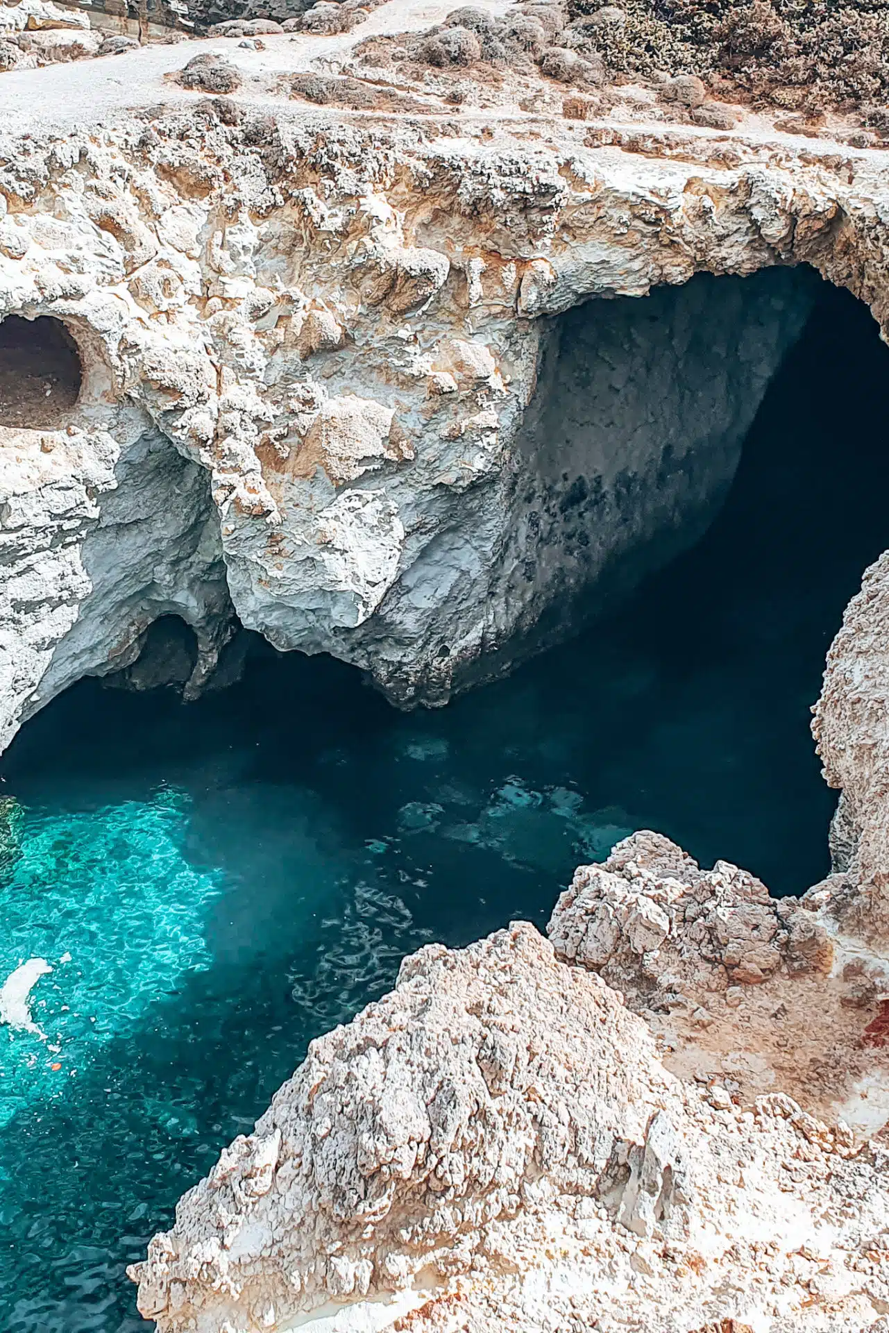 Caves of Papafragas, Milos