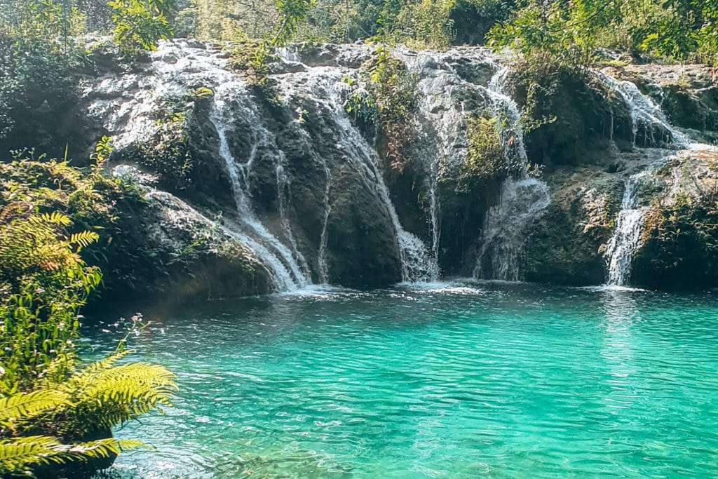 Don't miss Semuc Champey when backpacking in Guatemala / Semuc Champey solltest du beim Guatemala Backpacking nicht verpassen
