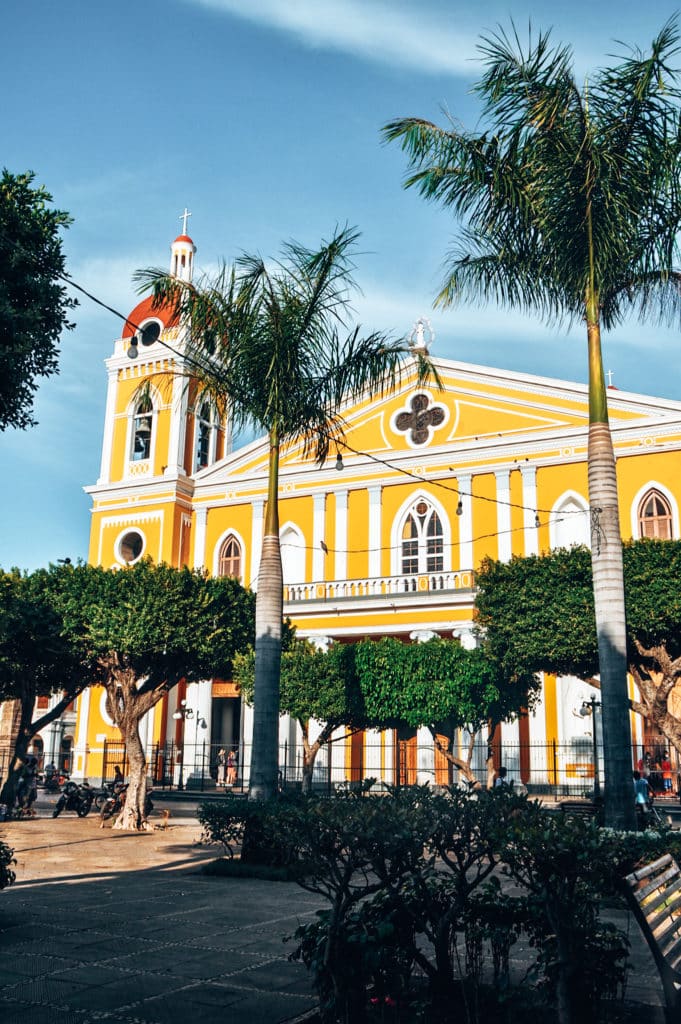 Visiting Granada is a must when backpacking in Nicaragua / Granada steckt voller Sehenswürdigkeiten in Nicaragua